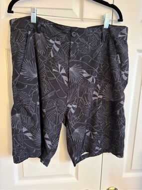 Pipeline Men's Gray Tropical Print  Board Shorts Size 36 Summer Essential